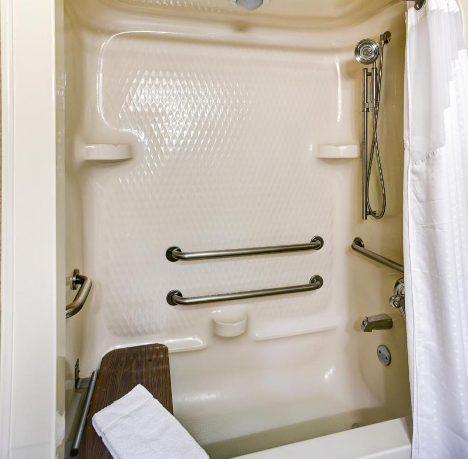 Holiday Inn Express Hotel & Suites Atlanta Buckhead By Ihg Bagian luar foto