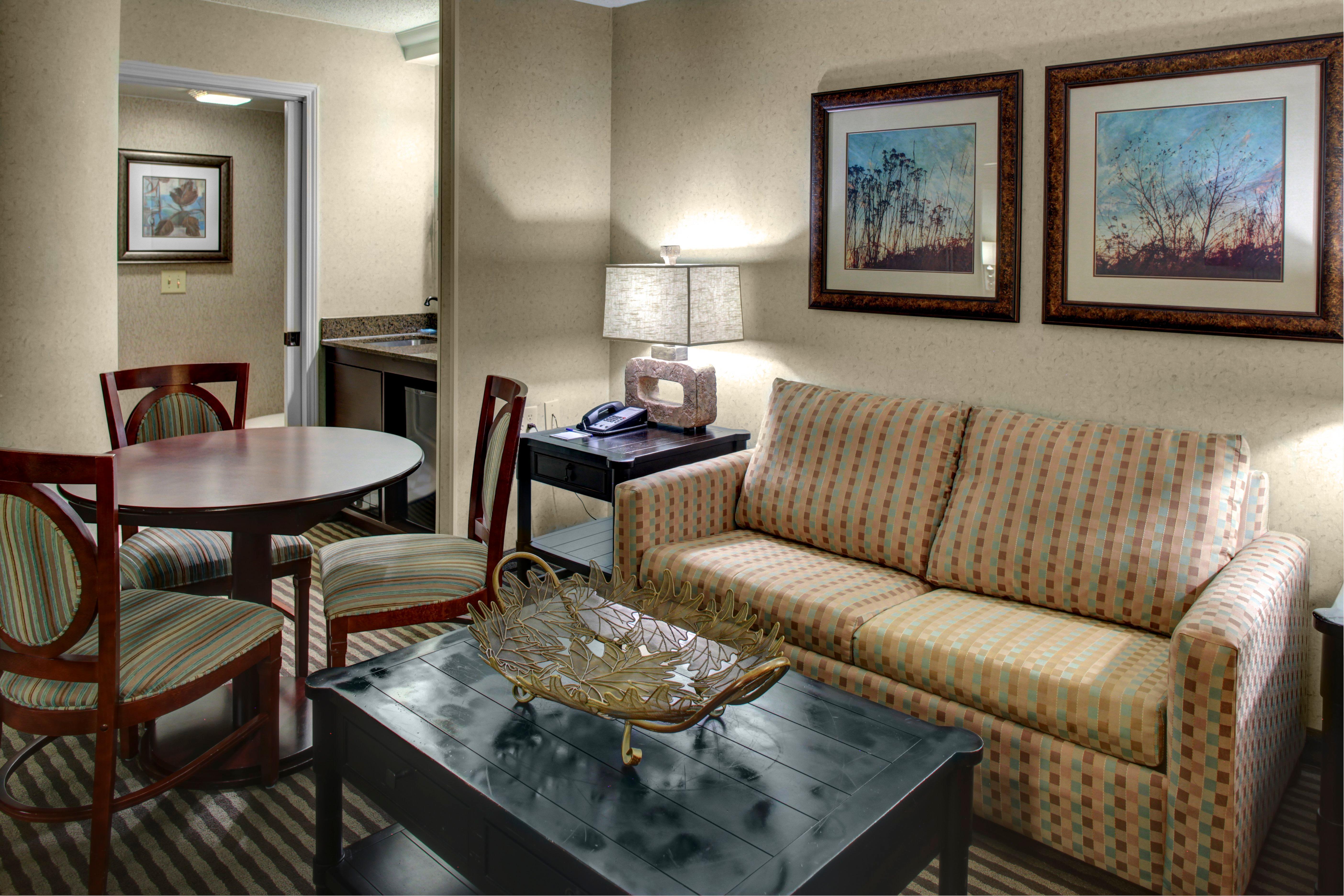 Holiday Inn Express Hotel & Suites Atlanta Buckhead By Ihg Bagian luar foto