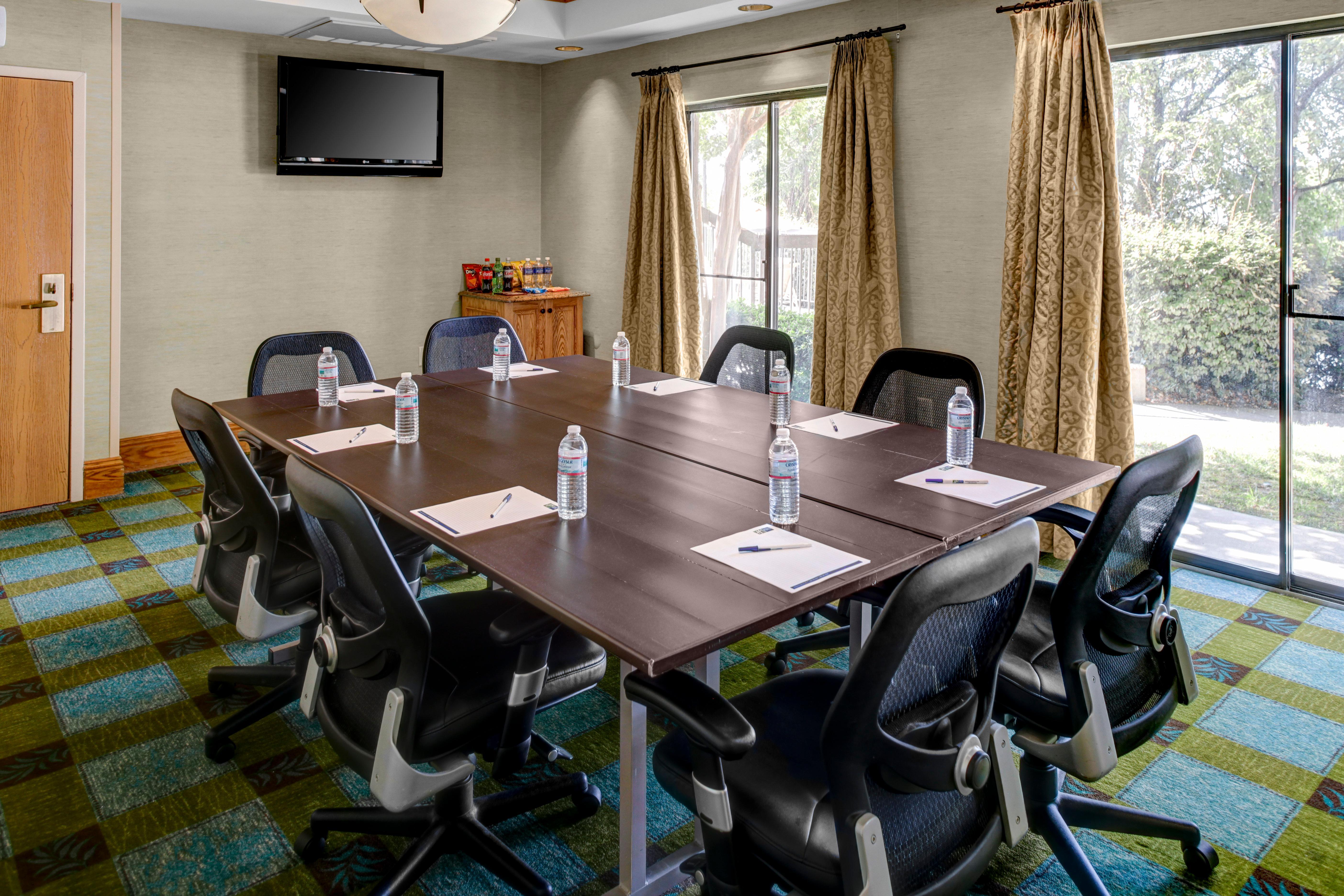 Holiday Inn Express Hotel & Suites Atlanta Buckhead By Ihg Bagian luar foto