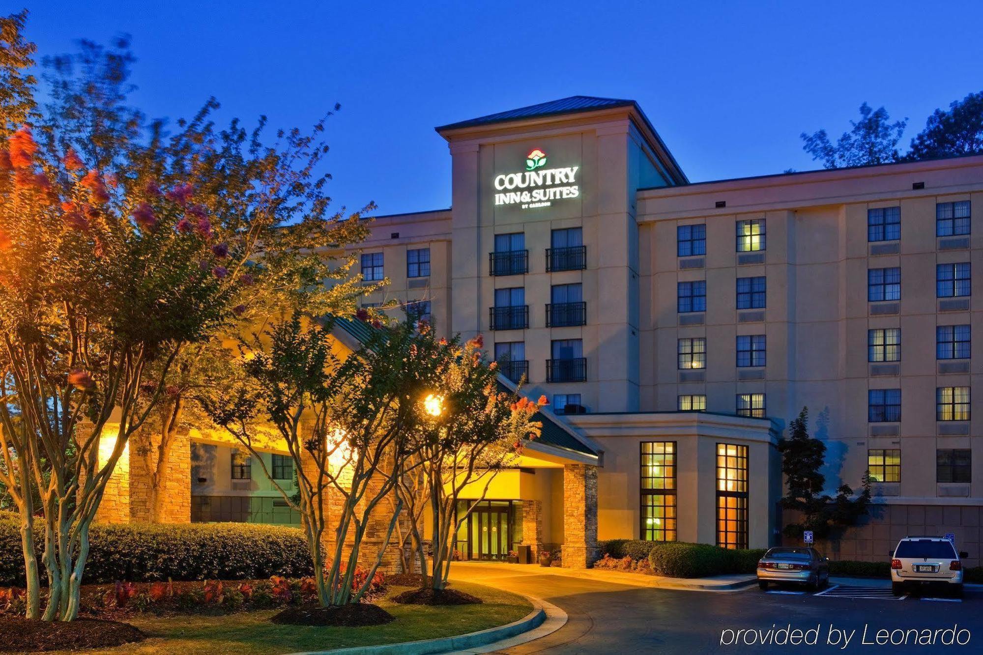 Holiday Inn Express Hotel & Suites Atlanta Buckhead By Ihg Bagian luar foto