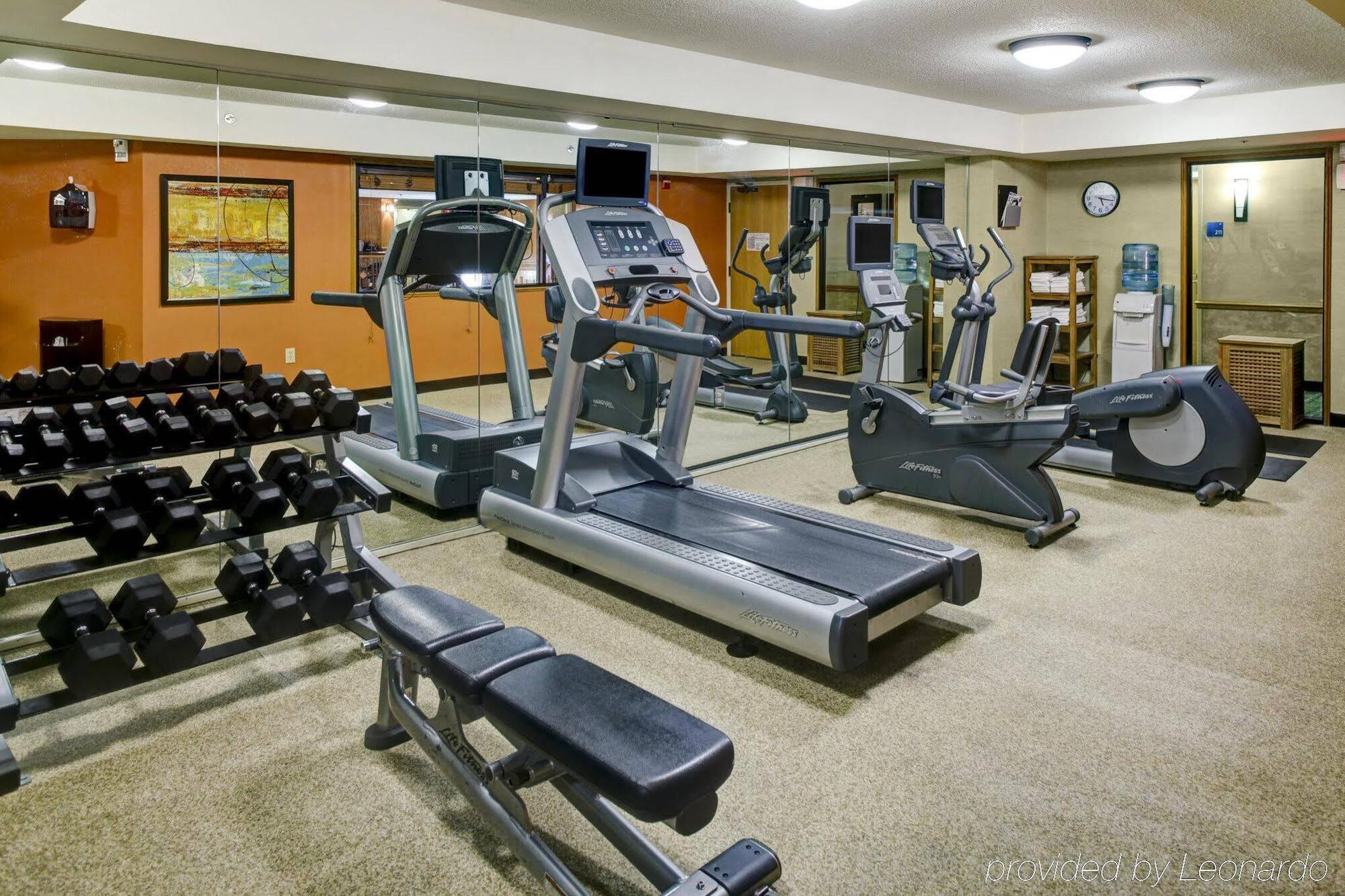 Holiday Inn Express Hotel & Suites Atlanta Buckhead By Ihg Bagian luar foto